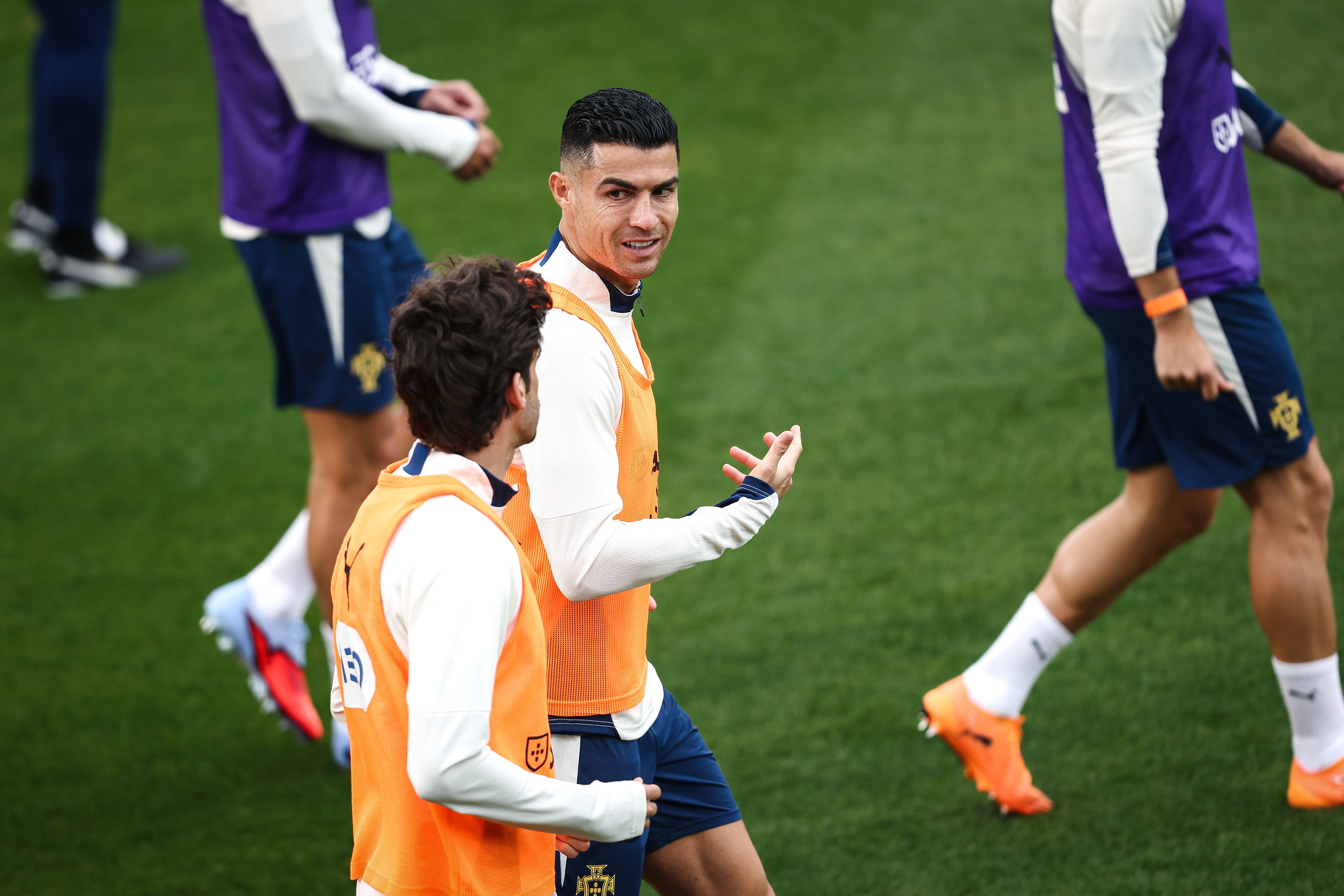 开云-关于葡萄牙体育发布备战花絮，赛前调整名单，法国杯任务艰巨，医务组通报恢复的信息